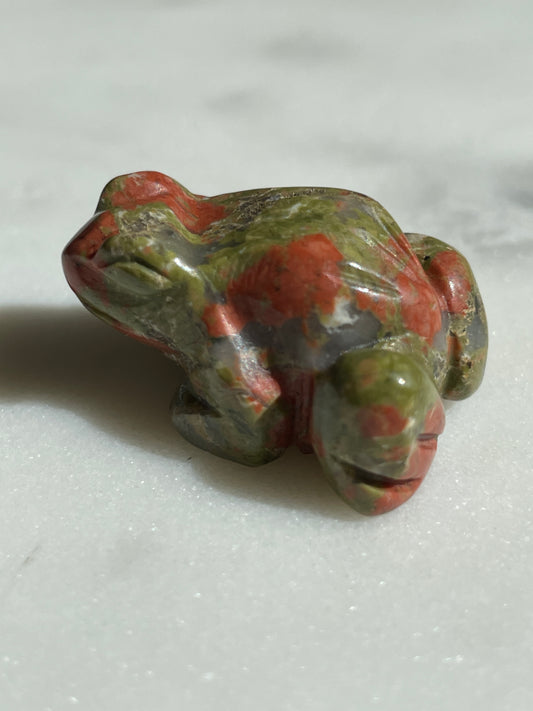 Crystal Frog Carving | 1 Inch