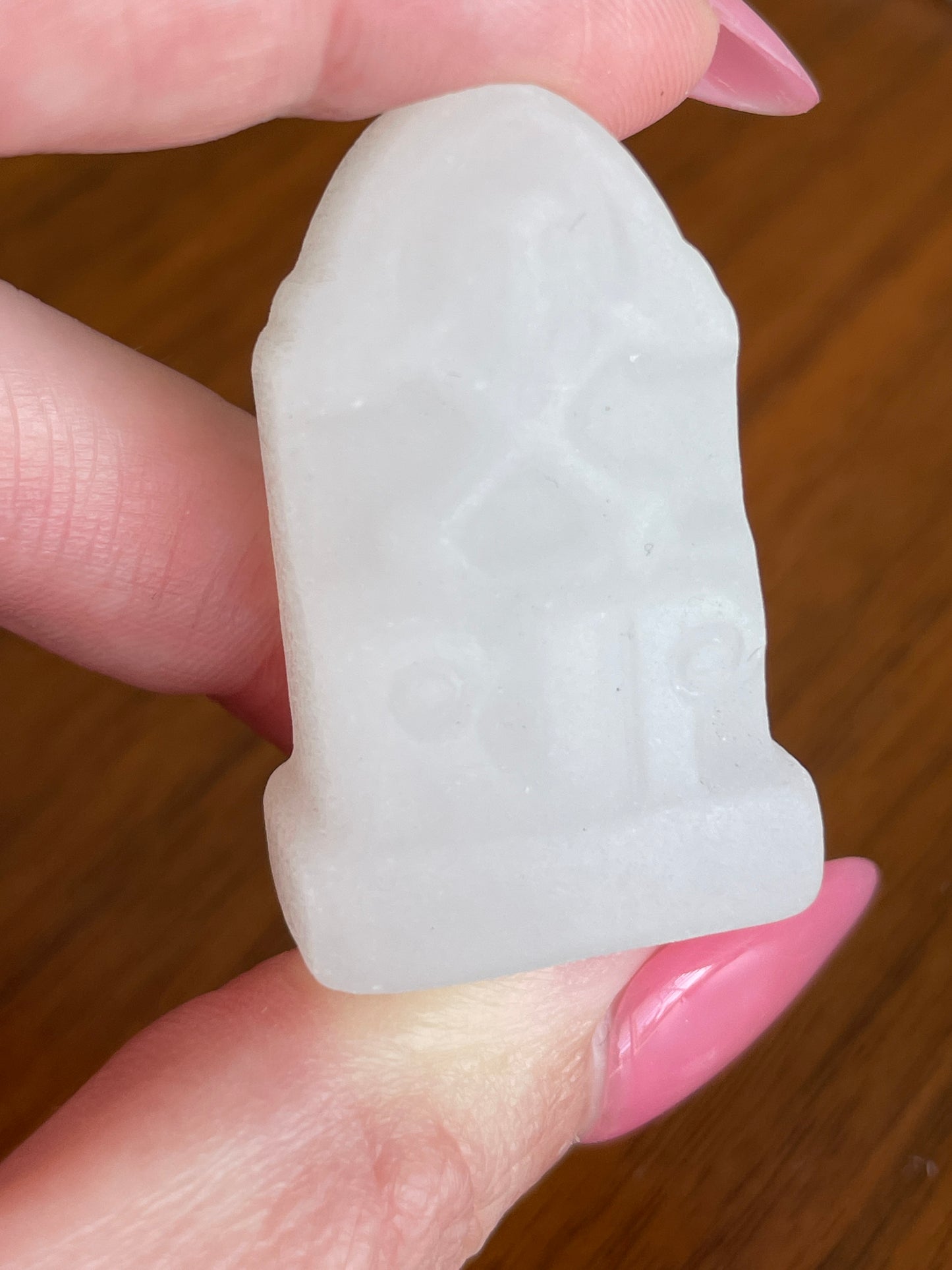 R.I.P. Crystal Gravestone Carving | 1.5 Inches
