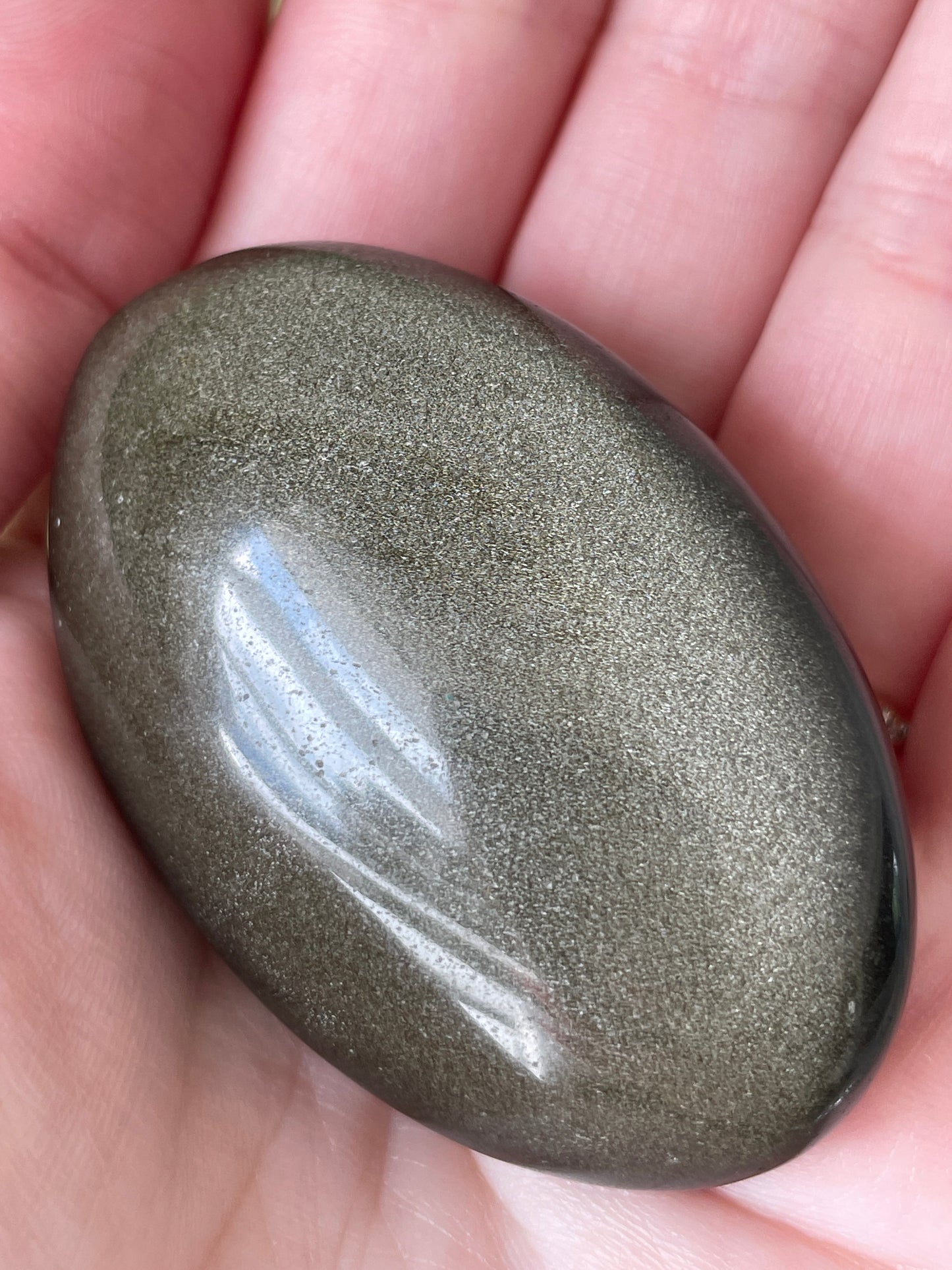 Gold Sheen Obsidian Palm Stone Natural Shimmer Volcanic Glass Crystal Smooth Polished Surface Perfect Size Meditation Tool Energy Work Companion Spiritual Practice Aid Crystal Healing Support Chakra Balancing Stone Daily Ritual Guide
