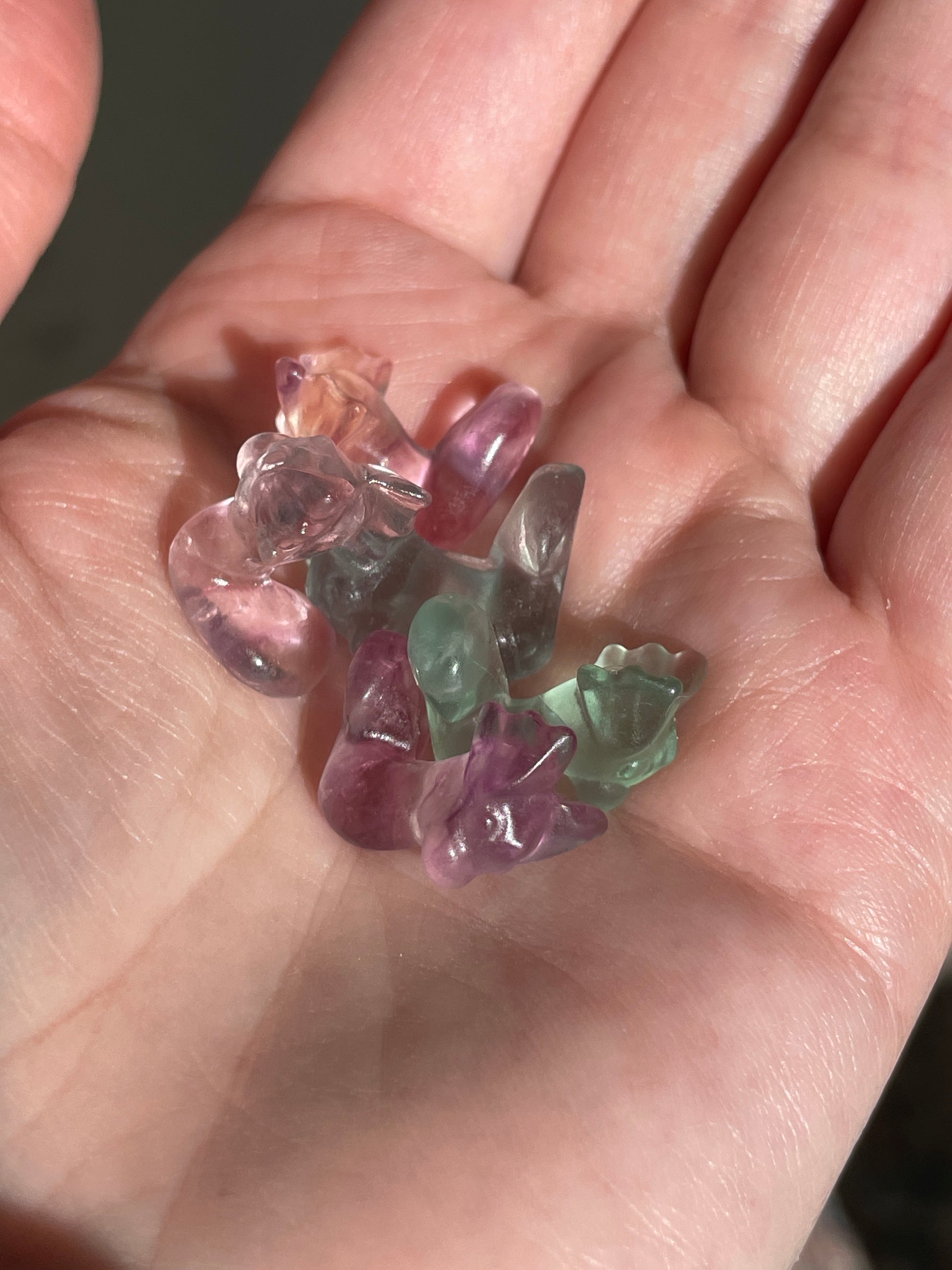 Pokémon figurine Dratini carving fluorite tiny crystal Dratini fluorite display collectible pokemon natural crystal rainbow fluorite multicolor Pokemon decor dratini stocking stuffer pokemon gift