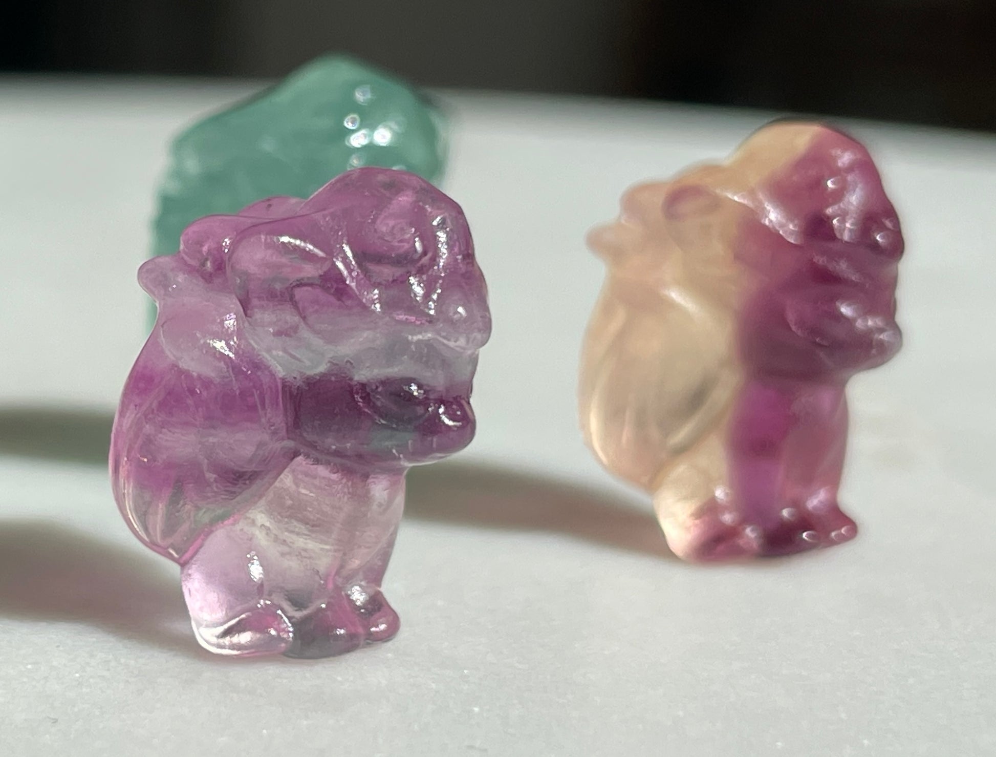 Pokémon figurine Vulpix carving fluorite tiny crystal Vulpix fluorite display collectible pokemon natural crystal rainbow fluorite multicolor Pokemon decor Vulpix stocking stuffer pokemon gift