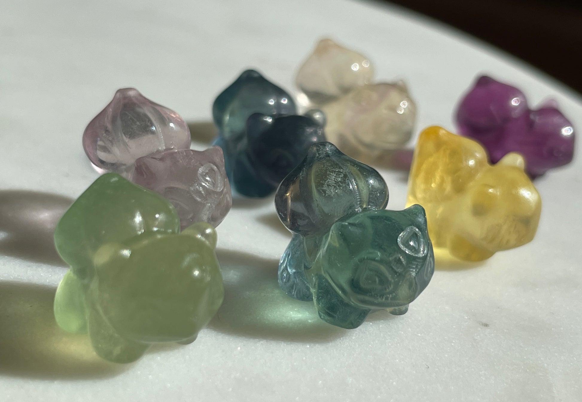 Pokémon figurine Bulbasaur carving fluorite tiny crystal bulbasaur fluorite display collectible pokemon natural crystal rainbow fluorite multicolor Pokemon decor bulbasaur stocking stuffer pokemon gift