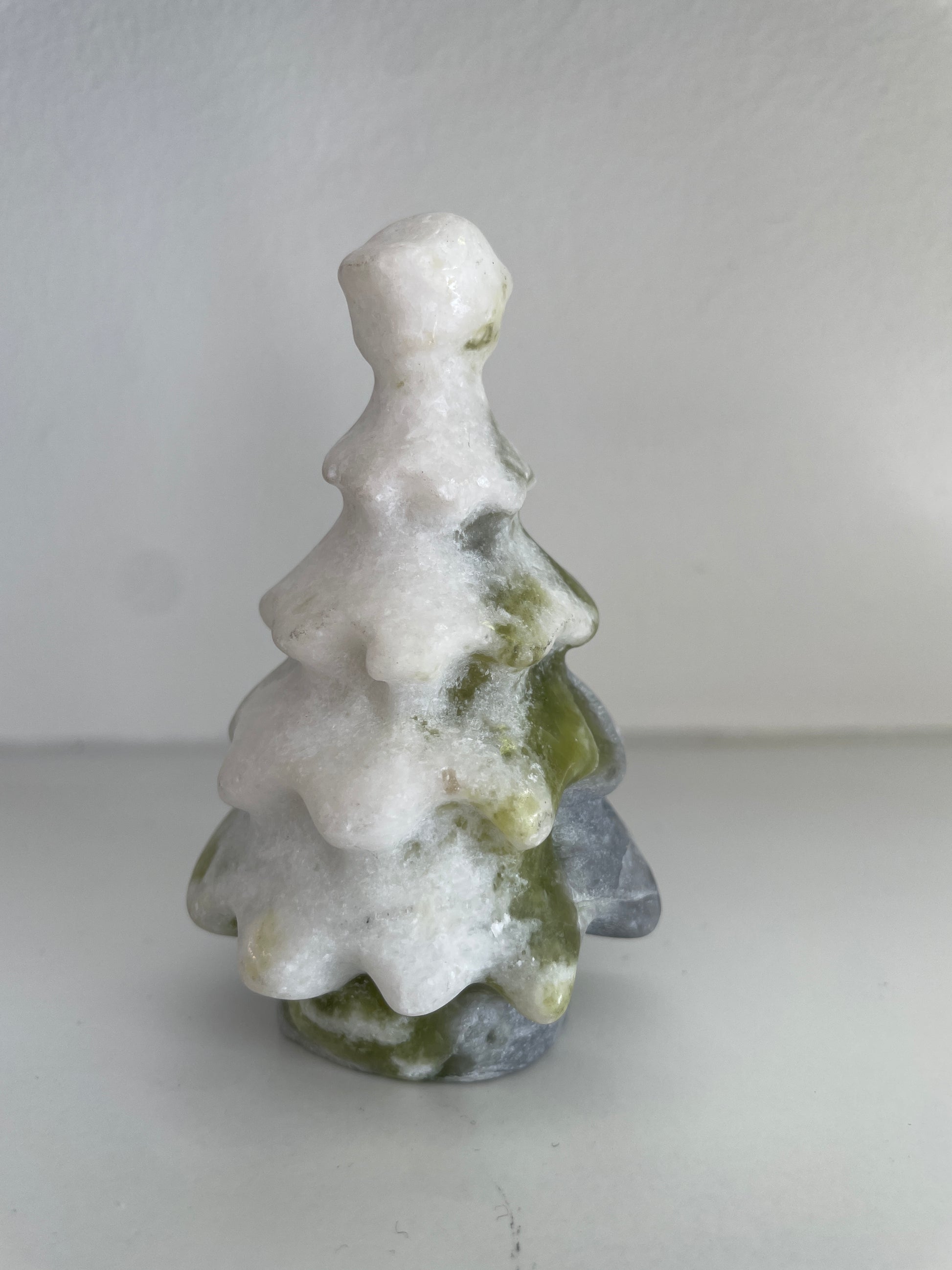 Christmas Tree Carving Hand Carved Tree White and Green Tree Crystal Natural Home Decor Mindfulness Altar Piece Desk Decor Crystal Collector Gift Carved Gemstone Tree Collection Metaphysical Tools Healing Crystals Stocking Stuffer Holiday Gift Christmas Decor