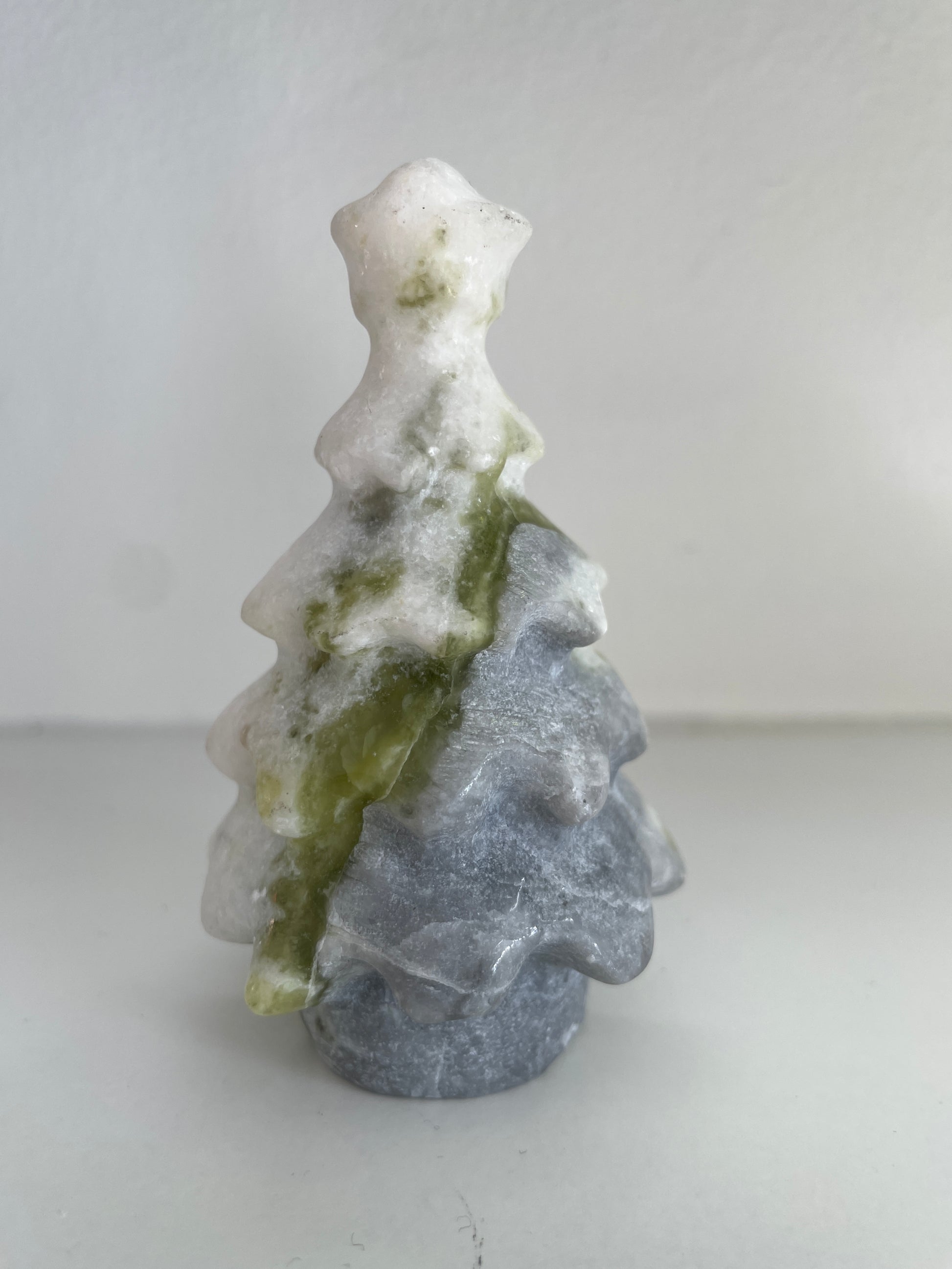 Christmas Tree Carving Hand Carved Tree White and Green Tree Crystal Natural Home Decor Mindfulness Altar Piece Desk Decor Crystal Collector Gift Carved Gemstone Tree Collection Metaphysical Tools Healing Crystals Stocking Stuffer Holiday Gift Christmas Decor