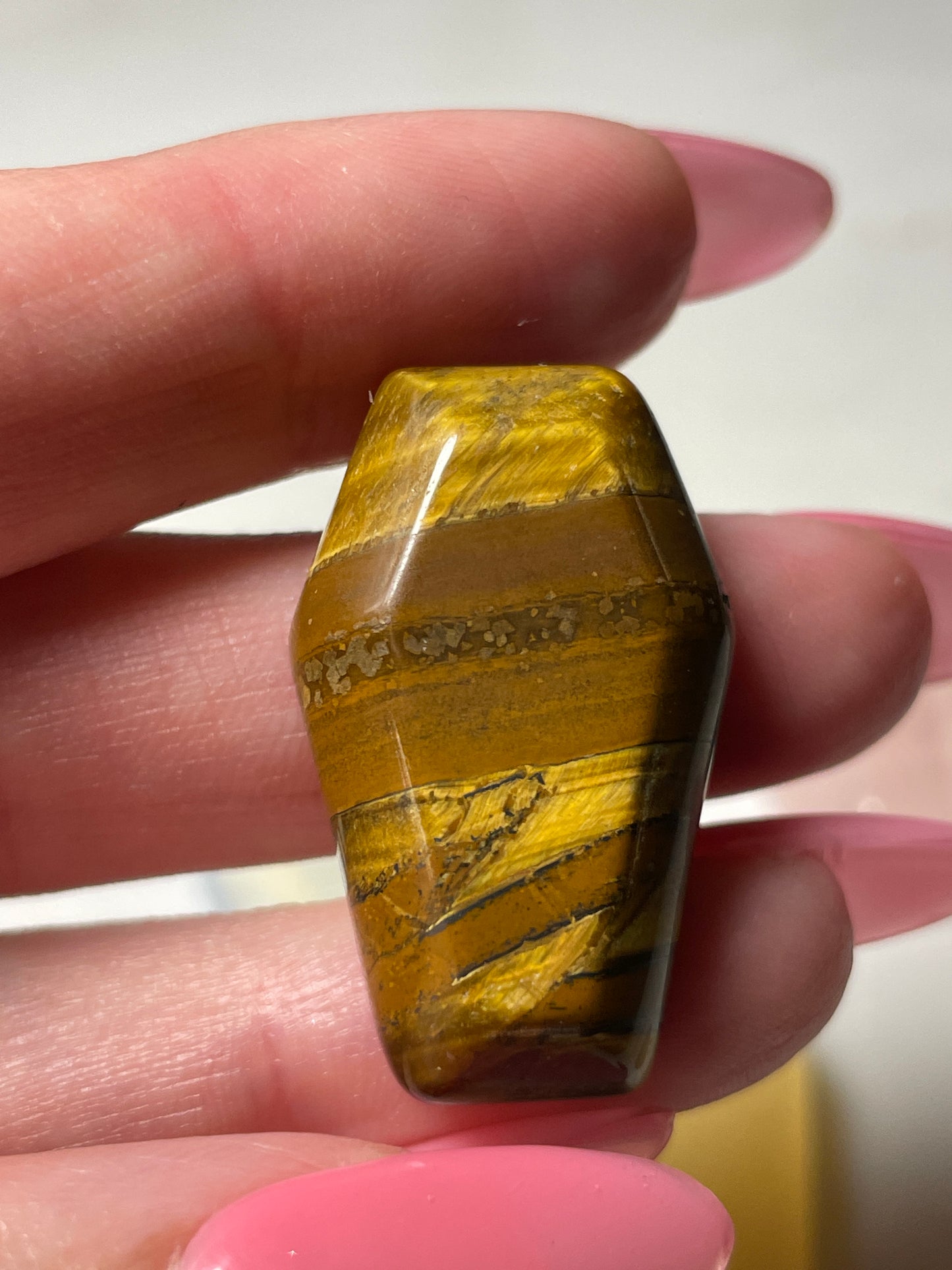1.2 inch crystal coffin carving yellow tiger's eye crystal display natural halloween decor spooky season gift for witch altar piece dia de los muertos ofrenda coffin polished crystal carvings