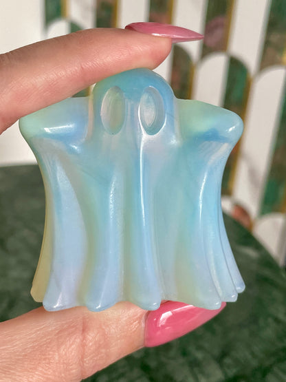 Opalite ghost carving crystal halloween decor spooky season gift for witch 2 inch altar piece dia de los muertos ofrenda ghost figurine polished crystal carving