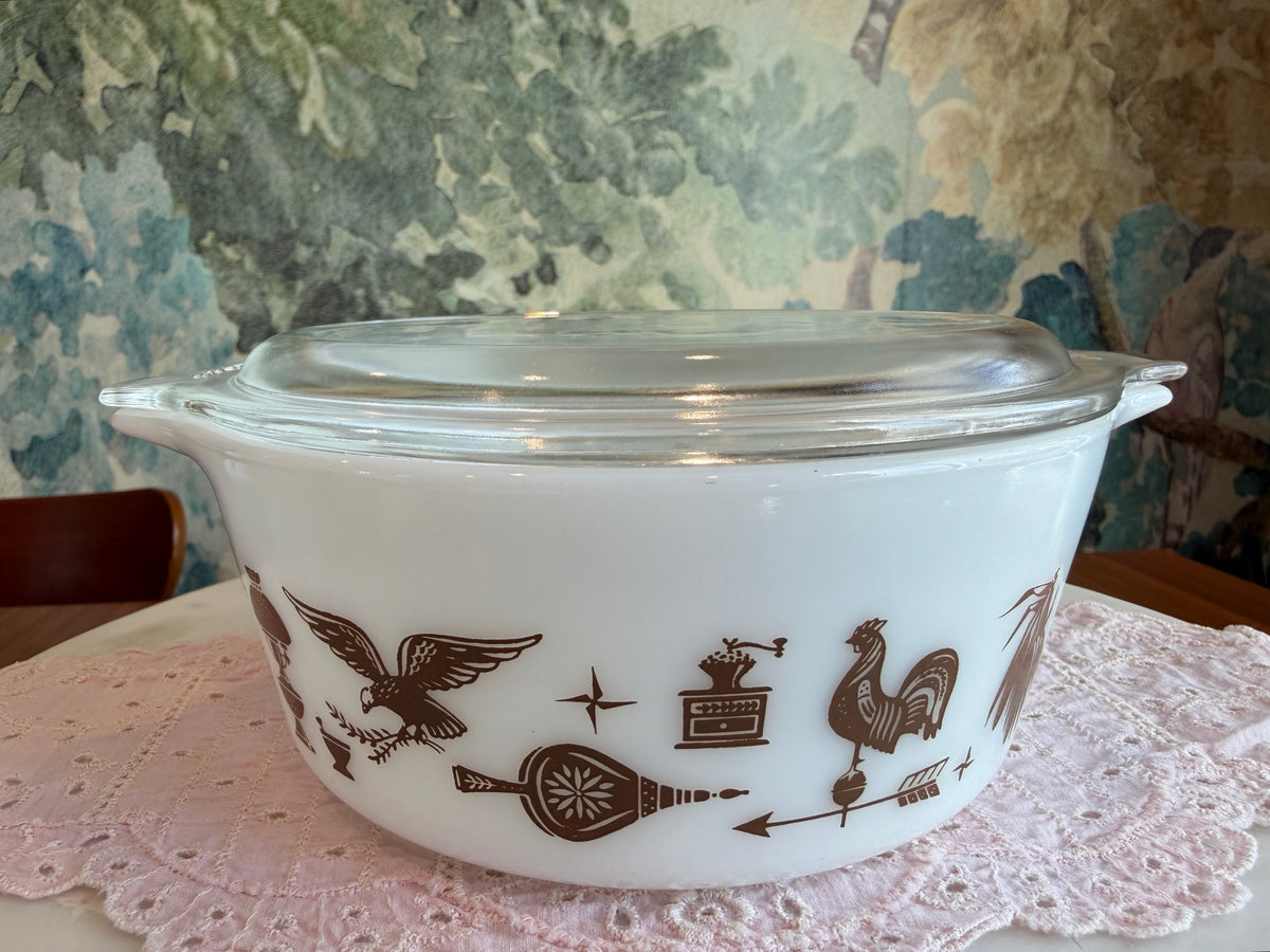 Vintage Pyrex Early American 472 1.5 PT Casserole Dish with Lid