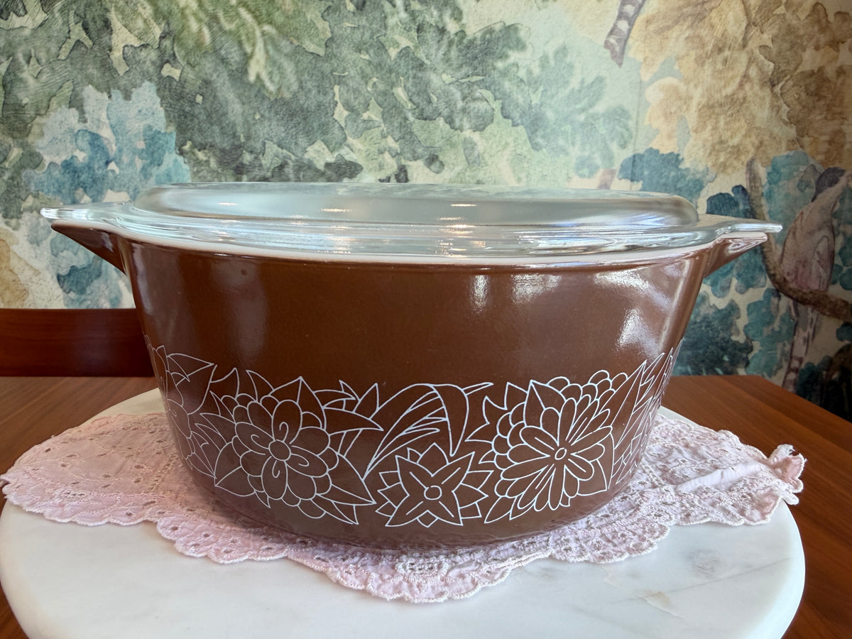 Vintage Pyrex Woodland 2.5 QT Casserole Dish 475-B with Lid