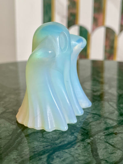 Opalite ghost carving crystal halloween decor spooky season gift for witch 2 inch altar piece dia de los muertos ofrenda ghost figurine polished crystal carving