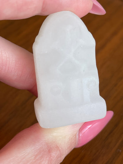 R.I.P. Crystal Gravestone Carving | 1.5 Inches