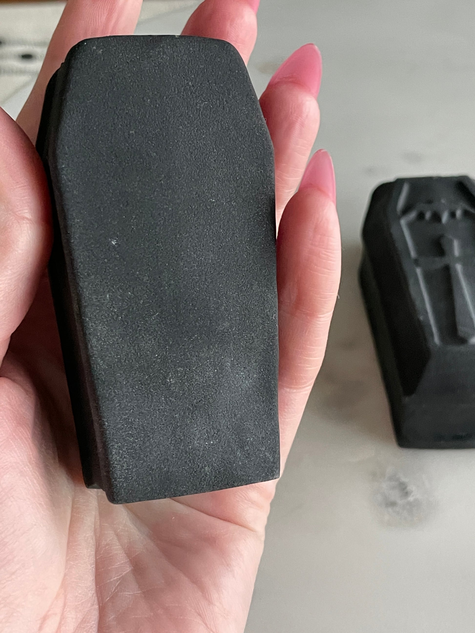 3 inch crystal coffin carving matte black obsidian crystal display natural halloween decor spooky season bat gift for witch altar piece dia de los muertos ofrenda black coffin crystal carving day of the dead decor vampire coffin figurine sarcophagus 