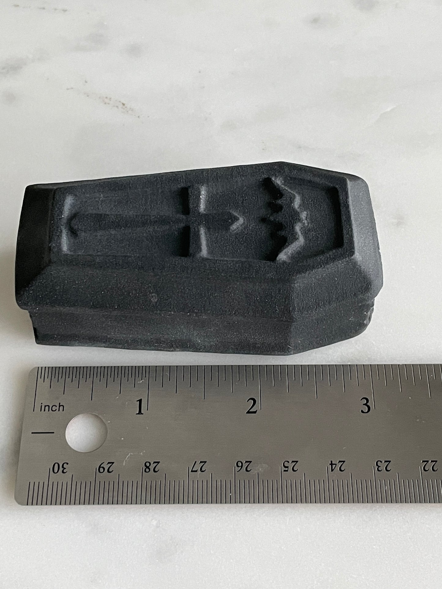 3 inch crystal coffin carving matte black obsidian crystal display natural halloween decor spooky season bat gift for witch altar piece dia de los muertos ofrenda black coffin crystal carving day of the dead decor vampire coffin figurine sarcophagus 