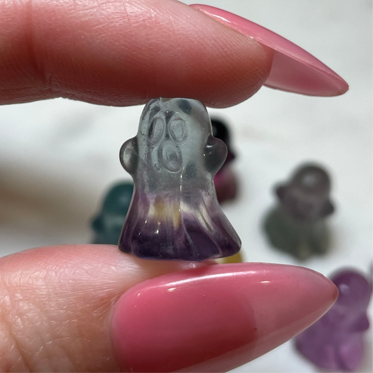 Mini crystal ghost carving candy fluorite crystal tiny display natural halloween decor spooky season gift for witch altar piece dia de los muertos ofrenda fluorite ghost polished crystal carving