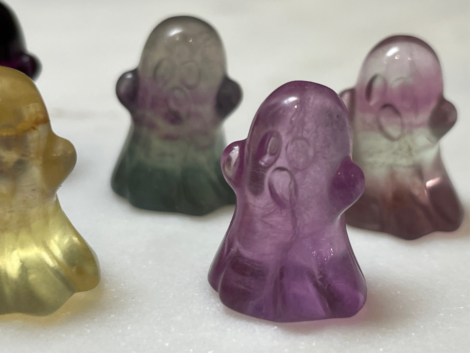 Mini crystal ghost carving fluorite crystal tiny display natural halloween decor spooky season gift for witch altar piece dia de los muertos ofrenda fluorite ghost polished crystal carving