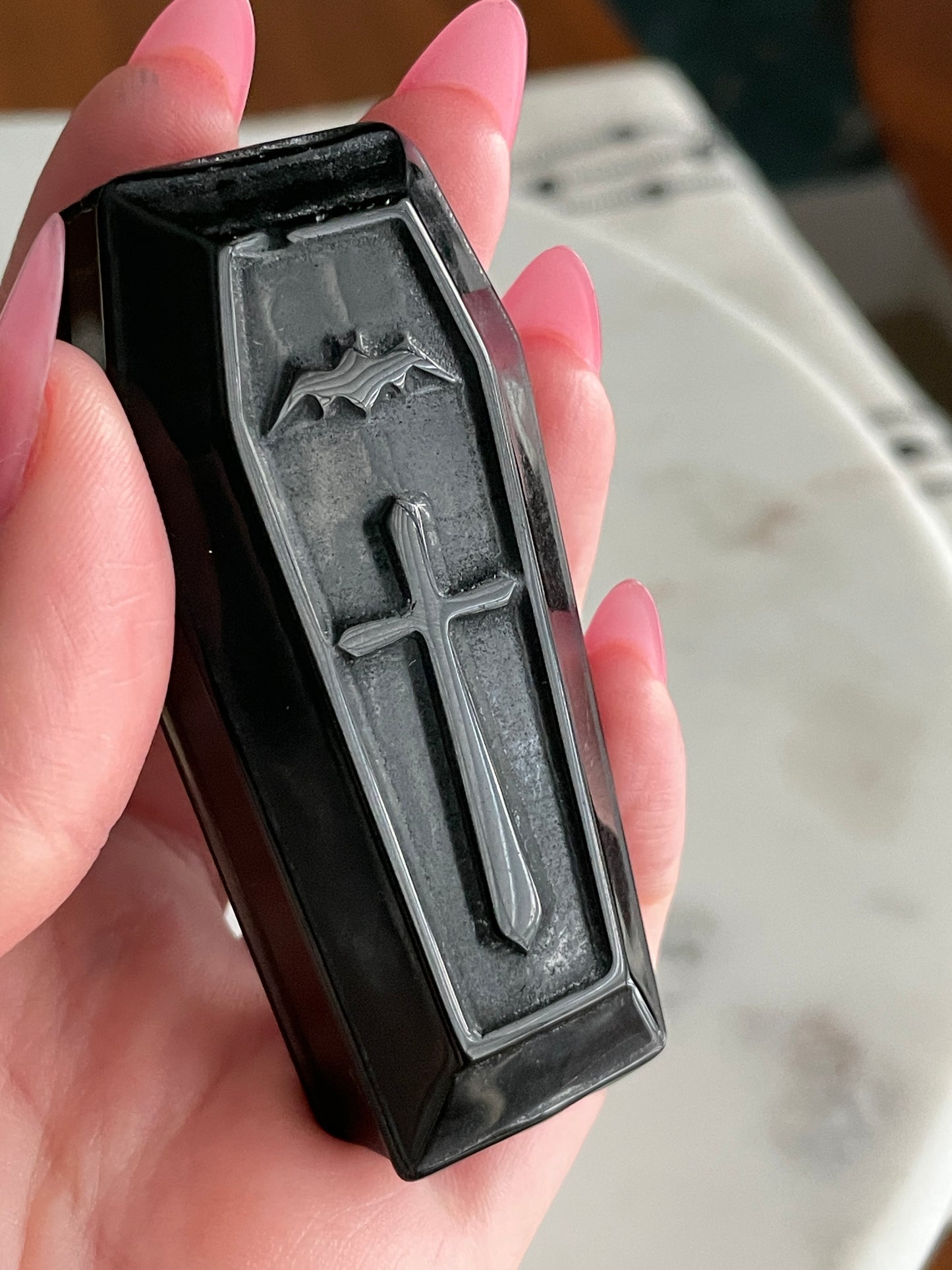 2.5 inch crystal coffin carving polished black obsidian crystal display natural halloween decor spooky season bat gift for witch altar piece dia de los muertos ofrenda black coffin crystal carving day of the dead decor vampire coffin figurine sarcophagus 