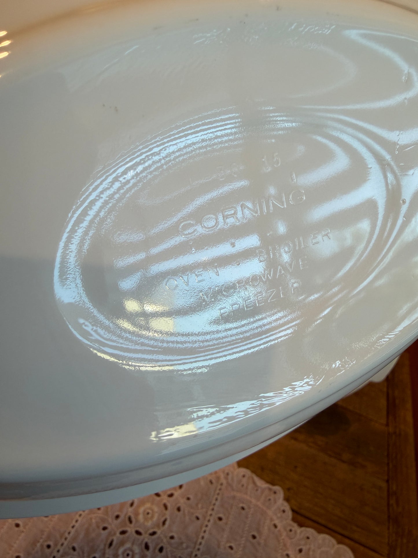 CorningWare Casual Elegance L30 9.5” Oval Serving Dish with Lid L30PC