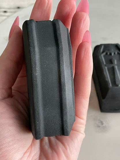 3 inch crystal coffin carving matte black obsidian crystal display natural halloween decor spooky season bat gift for witch altar piece dia de los muertos ofrenda black coffin crystal carving day of the dead decor vampire coffin figurine sarcophagus 