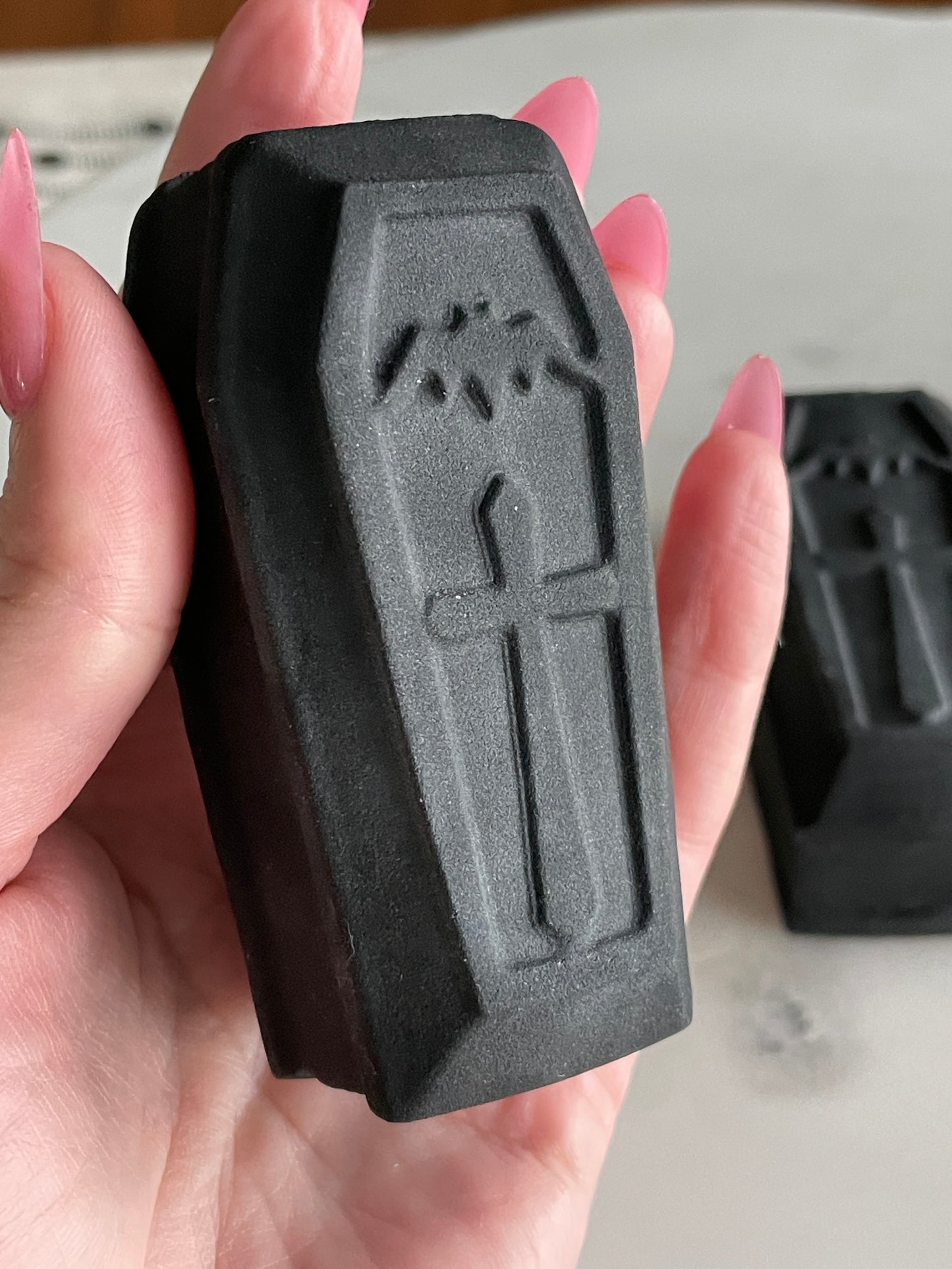 3 inch crystal coffin carving matte black obsidian crystal display natural halloween decor spooky season bat gift for witch altar piece dia de los muertos ofrenda black coffin crystal carving day of the dead decor vampire coffin figurine sarcophagus 