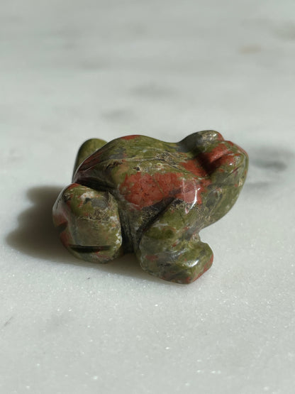 Crystal Frog Carving | 1 Inch
