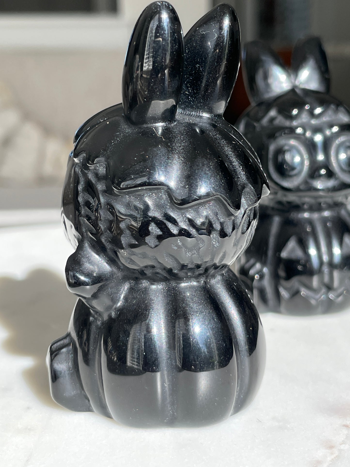 Black obsidian Labubu decor halloween crystal display spooky season gift 3 inch labubu figurine black labubu pumpkin natural decor jack-o-lantern display labubu halloween pumpkin carving