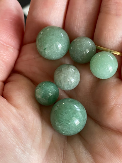 Mini Green Aventurine Sphere Crystal Ball Green Crystal Decor Healing Crystal Meditation Tool Home Decor Crystal Display Spiritual Gift Natural Aventurine Spiritual Gift Stocking Stuffer