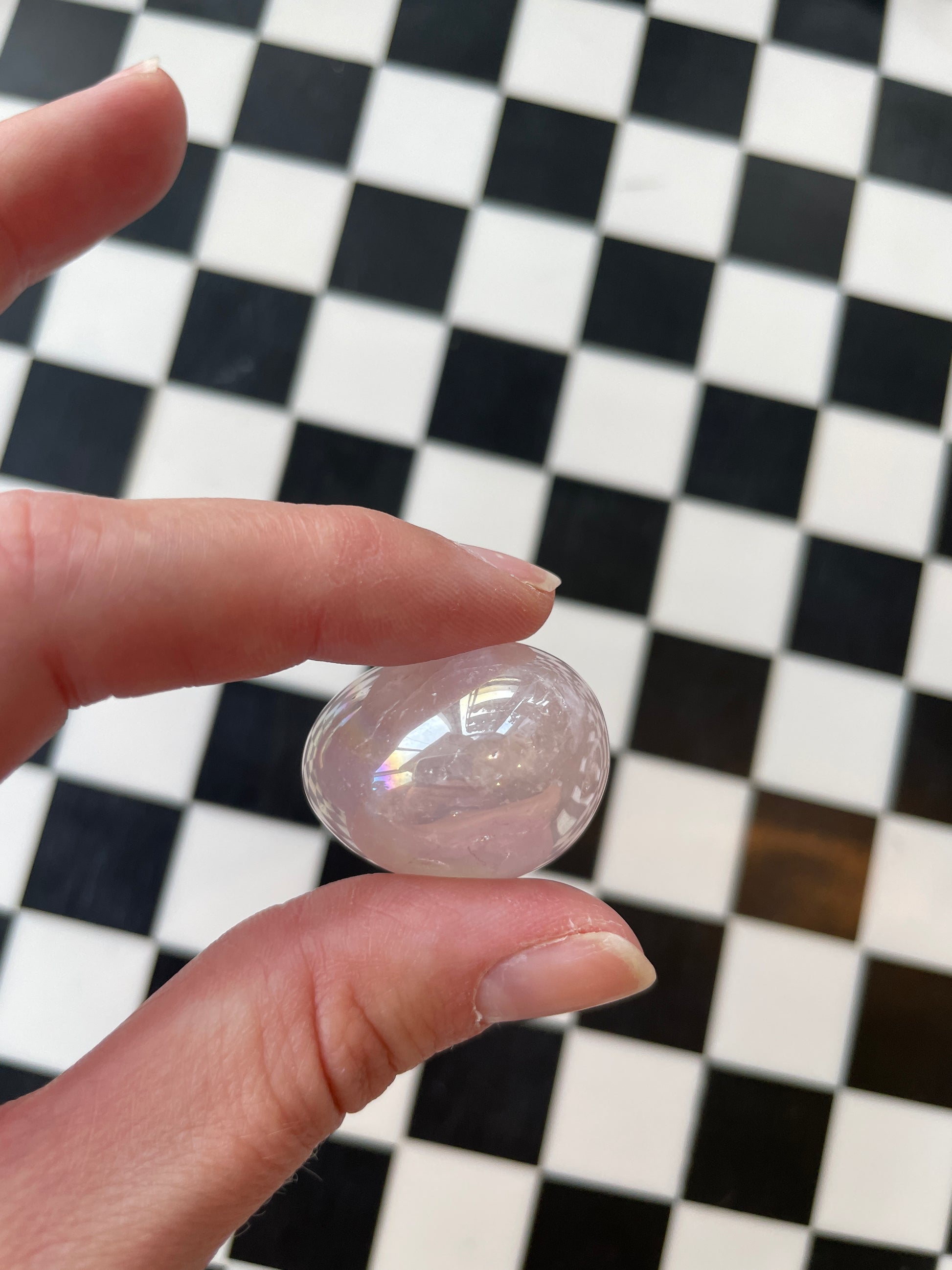 Aura Rose Quartz Tumble Stone Crystal Pink Healing Crystal Meditation Tool Rose Quartz Chakra Stone Rainbow Crystal Spiritual Gift 1 inch Heart Chakra Stone Pink Polished Rainbow Gemstone