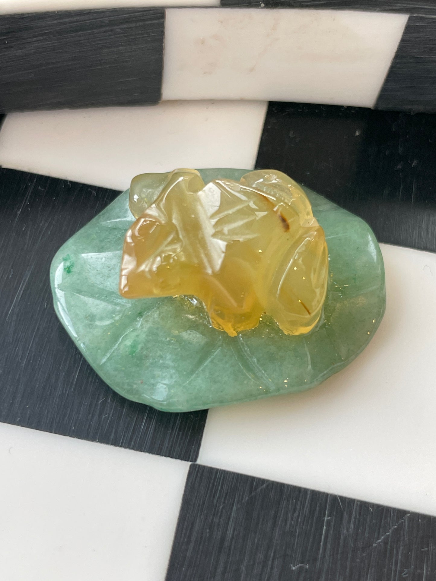 Mini Agate Frog on Green Aventurine Lily Pad Crystal Carving Lucky Frog Figurine Good Luck Stone