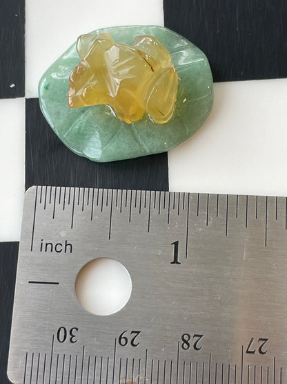 Mini Agate Frog on Green Aventurine Lily Pad Crystal Carving Lucky Frog Figurine Good Luck Stone