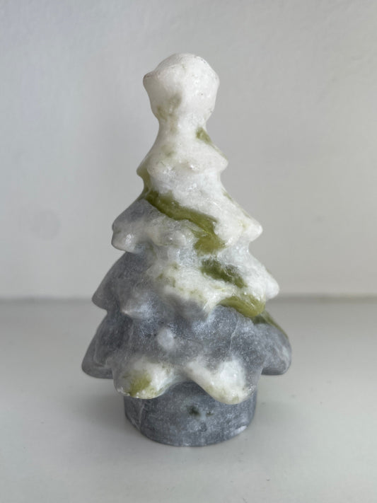 Christmas Tree Carving Hand Carved Tree White and Green Tree Crystal Natural Home Decor Mindfulness Altar Piece Desk Decor Crystal Collector Gift Carved Gemstone Tree Collection Metaphysical Tools Healing Crystals Stocking Stuffer Holiday Gift