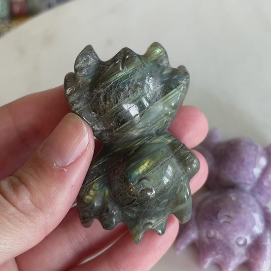 labradorite spider figurine spooky crystal spider carving gift for halloween lover jumping spider 