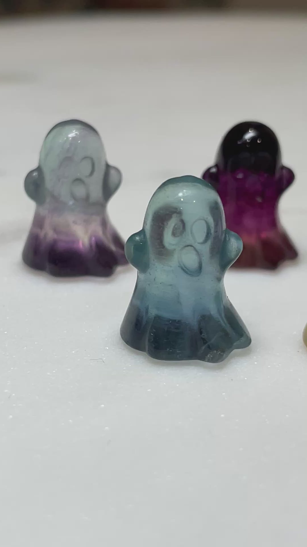 Mini crystal ghost carving fluorite crystal tiny display natural halloween decor spooky season gift for witch altar piece dia de los muertos ofrenda fluorite ghost polished crystal carving