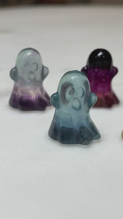Mini crystal ghost carving fluorite crystal tiny display natural halloween decor spooky season gift for witch altar piece dia de los muertos ofrenda fluorite ghost polished crystal carving