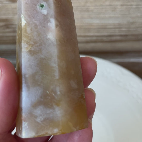 flower agate tower crystal point gift