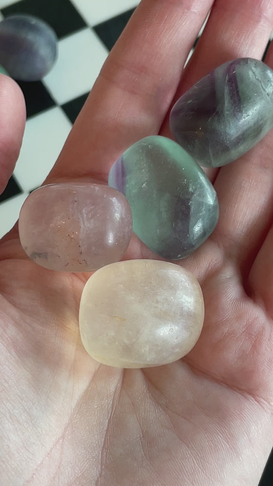 Fluorite Tumble Stone Fluorite Healing Stone Meditation Crystal Spiritual Gift Focus Crystal Natural Home Decor Mindfulness Altar Piece Fluorite Talisman